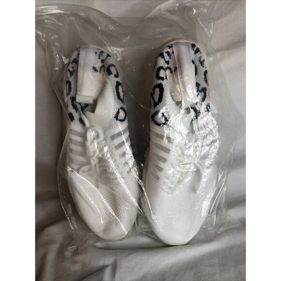 Women's White Sneakers with Leopard Print Size 8.5 Lightweight NEW!! CUTE!! - Picture 2 of 7